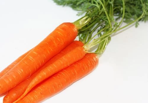 Món ăn đẹp da từ cà rốt và cải xoong - 1