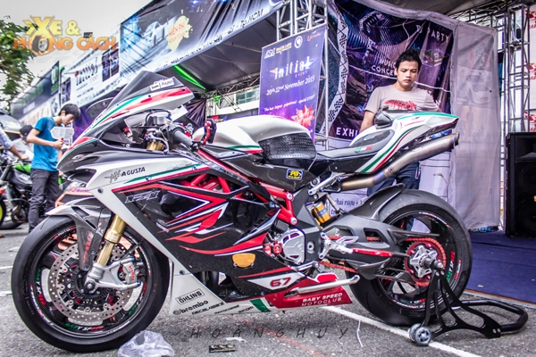 Mv agusta f4 rr độ khoảng 500 triệu đồng tại vmf 2015 - 1