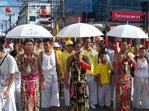 Nét độc đáo trong lễ hội chay phuket - 1
