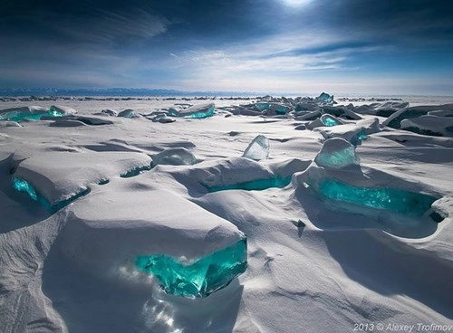Những hồ băng đẹp tựa xứ sở thần tiên trên khắp thế giới - 1