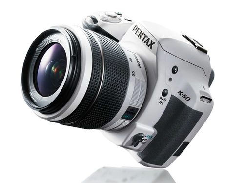 Pentax thêm dslr tầm trung k-50 và bản giá rẻ k-500 - 1