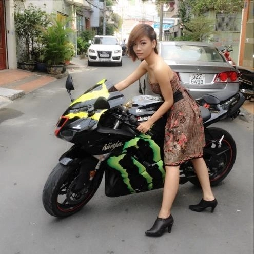 Phỏng vấn nữ biker 9x đam mê xe môtô phân khối lớn - 1