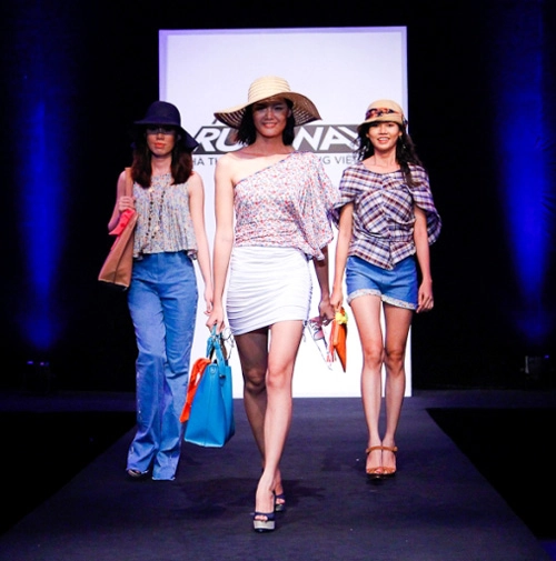 Project runway loại kép thí sinh vạch tội nhau - 9