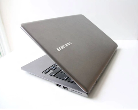 Samsung ra laptop series 5 giá mềm - 1