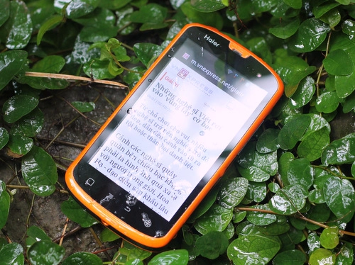 Smartphone android chống nước giá rẻ hỗ trợ 2 sim - 1