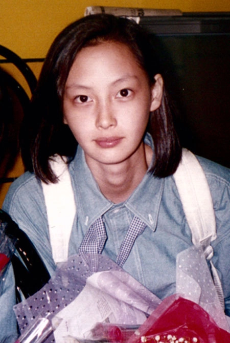 Soi ảnh thời thơ ấu của bạn gái won bin - 11