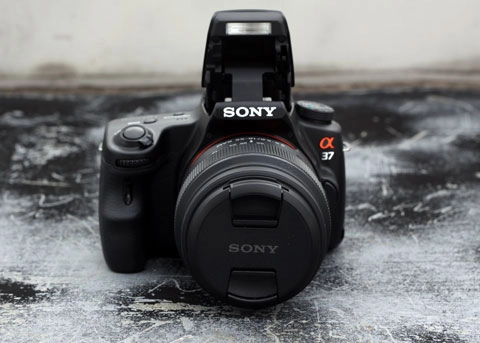 Sony alpha a37 xuất hiện tại vn - 1