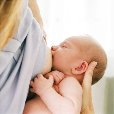 Tâm sự người mẹ trẻ lần đầu cho con bú - 1