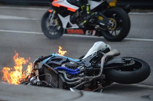 Tổng hợp các pha tai nạn moto pkl nguy hiểm 2015 - 1