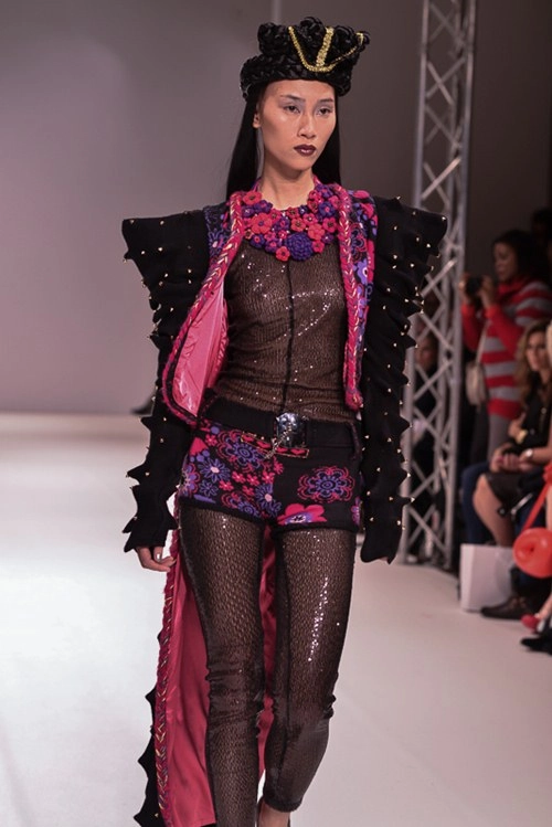 Trang khiếu diễn 3 show tại london fashion week - 3