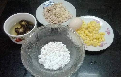 Tự nấu xúp ngô gà ở nhà - 1