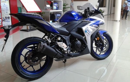 Yamaha r25 gp 2015 bất ngờ xuất hiện tại indonesia - 3