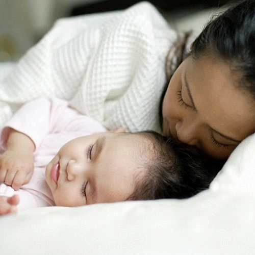 10 thắc mắc về trẻ sơ sinh khiến mẹ phát khóc - 1