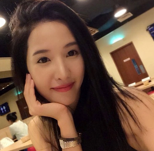 4 bà mẹ đẹp như hotgirl nổi tiếng cộng đồng mạng singapore - 5