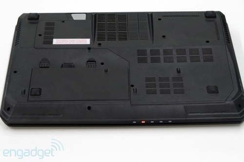 Ảnh thực tế laptop msi gt70 - 1