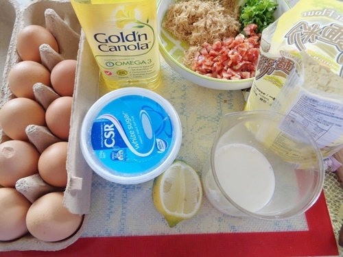 Bánh bông lan cuộn ruốc phủ trứng muối ngon mê - 1