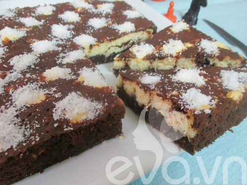 Bánh brownie dừa hình bàn cờ - 11