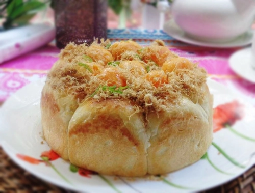 Bánh mì mặn trứng muối ngon mê - 11