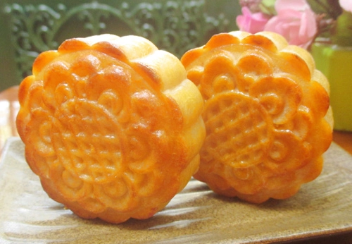 Bánh trung thu nướng nhân custard đầy hấp dẫn - 11