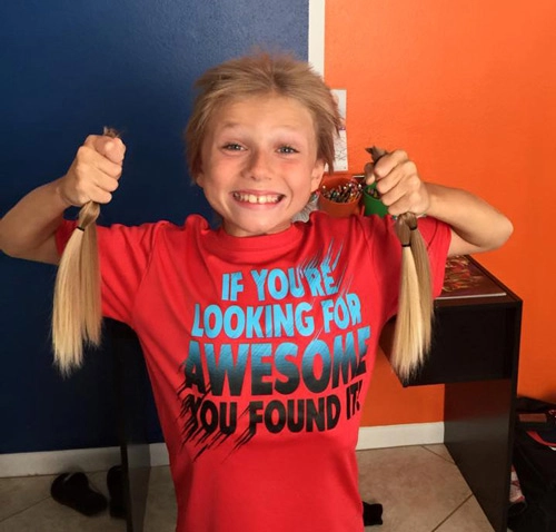 Bé trai 8 tuổi chịu bị bắt nạt hơn 2 năm để nuôi tóc dài - 6