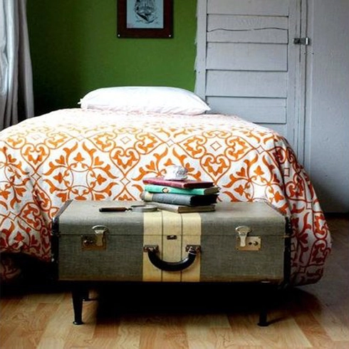 Biến vali cũ thành chiếc tủ đầu giường xinh xắn - 1