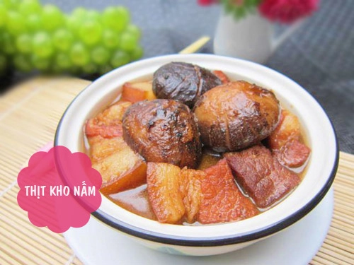 Bữa cơm đơn giản với thịt kho canh tu hài - 1