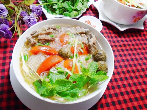 Bún sườn nấu sấu cho bữa sáng - 9