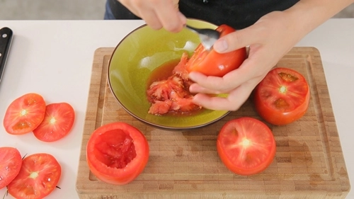 Cà chua nhồi cơm thịt bò nướng phô mai - 3