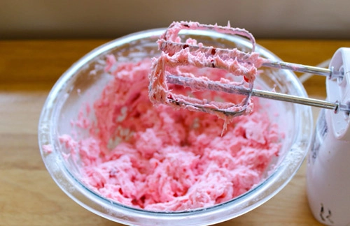 Cách làm cupcake hương dâu tây - 7