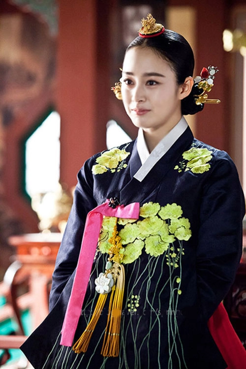 Chấm điểm sao hàn mặc áo hanbok truyền thống - 8