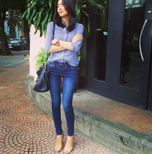 Chỉ quần jeans áo sơ mi hà tăng vẫn tỏa sáng - 12