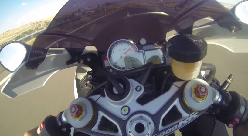 clip bmw s1000rr đạt top speed 322kmh - 1