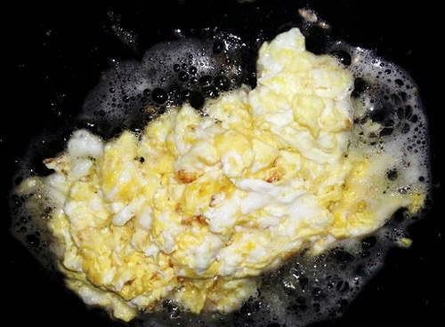 Đậu bắp xào trứng đơn giản ngon cơm - 3