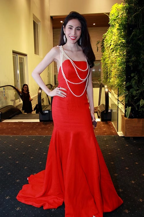 Đầu năm sao việt nô nức diện váy đỏ để lấy may - 14