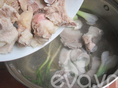 Đổi món với canh bí đao nấu sườn - 6