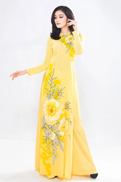 Hoa hậu triệu thị hà nền nã với áo dài truyền thống - 8