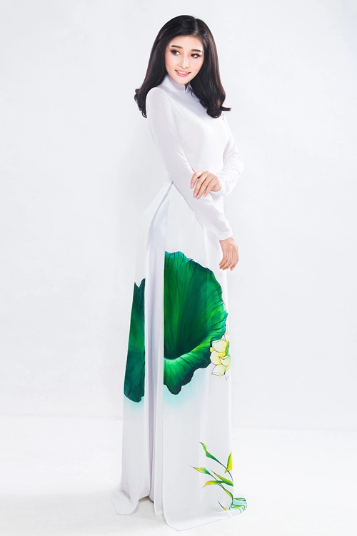 Hoa hậu triệu thị hà nền nã với áo dài truyền thống - 12