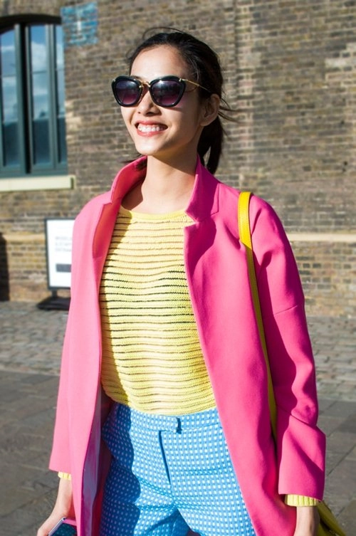 Hoàng thùy diện colorblock dạo chơi london - 11