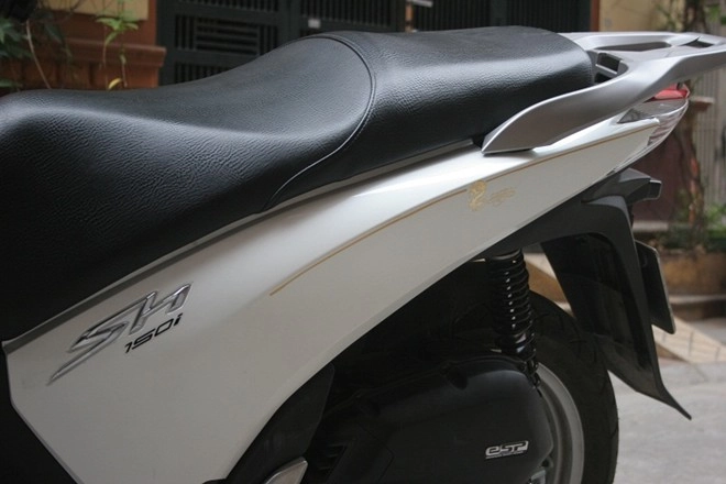Honda sh in hình rồng lấy cảm hứng từ rolls-royce phantom - 3