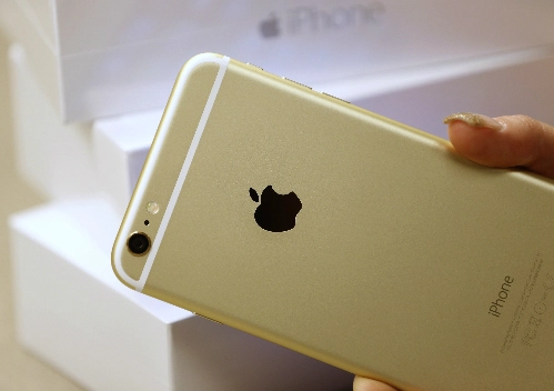 Iphone 6 và 5s phiên bản gold khan hàng tại việt nam - 1