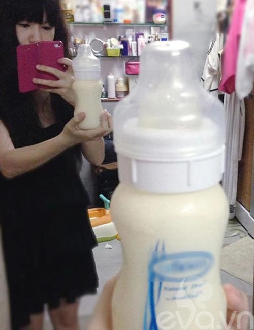 Kinh nghiệm hút và bảo quản sữa mẹ độc của vợ lý hải - 2