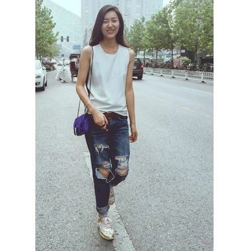 Làm mới chiếc quần jeans cũ kỹ sành điệu như liu wen - 7