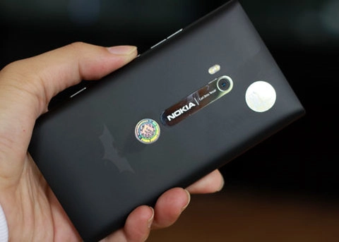Lumia 900 phiên bản người dơi tại việt nam - 1