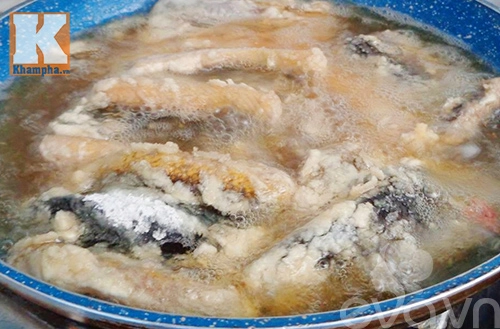 Lươn chiên sả ớt cay nóng cho ngày lạnh giá - 3