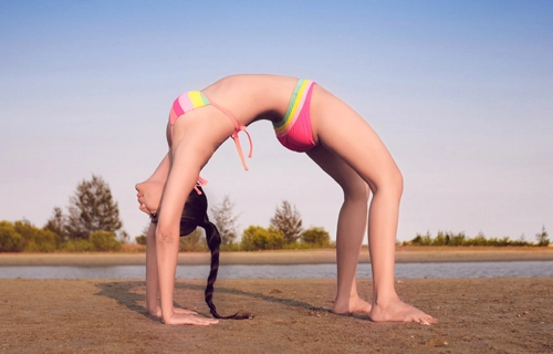 Ngắm đường cong hoàn hảo của những người đẹp việt nghiện yoga - 16