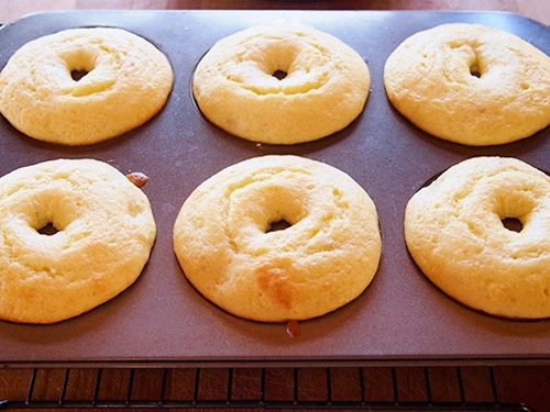 Ngất ngây với bánh donut chuối phủ chocolate - 7