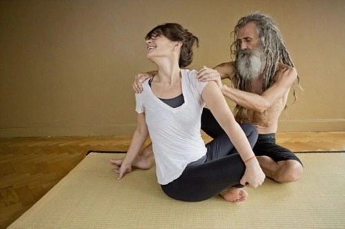 Người đàn ông dạy yoga nổi tiếng nhất nước anh - 3