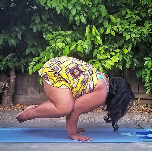 Ngưỡng mộ cô gái thừa cân vẫn tập yoga điêu luyện - 10