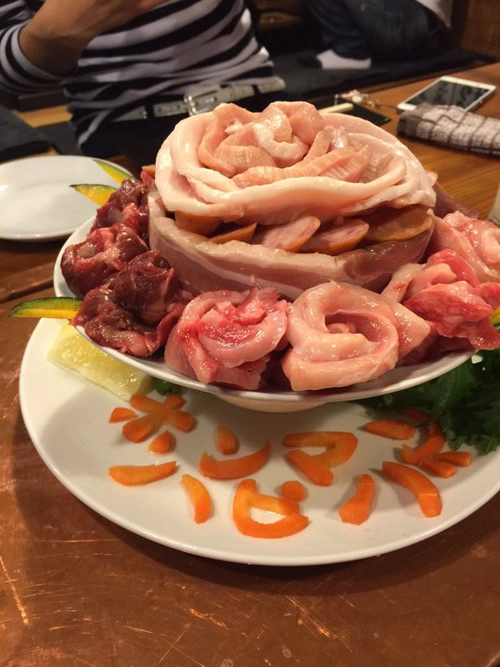 Nhật bản phát sốt với trào lưu làm bánh sinh nhật bằng thịt bò - 3