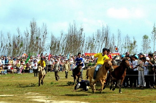 Những lễ hội đua ngựa độc đáo ở việt nam - 1